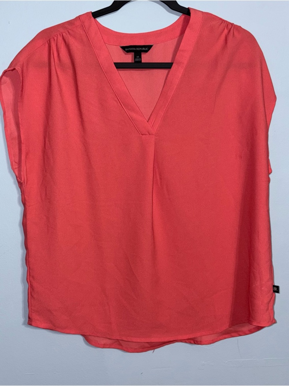Banana Republic Medium Coral V-Neck Cap Sleeve Boxy Career Blouse